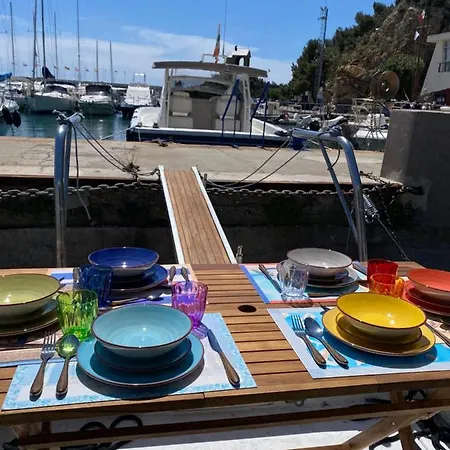 Aloha Jak's Boat * Alassio