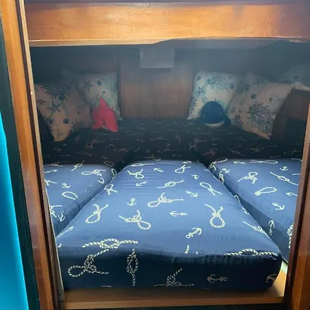 Aloha Jak's Boat *